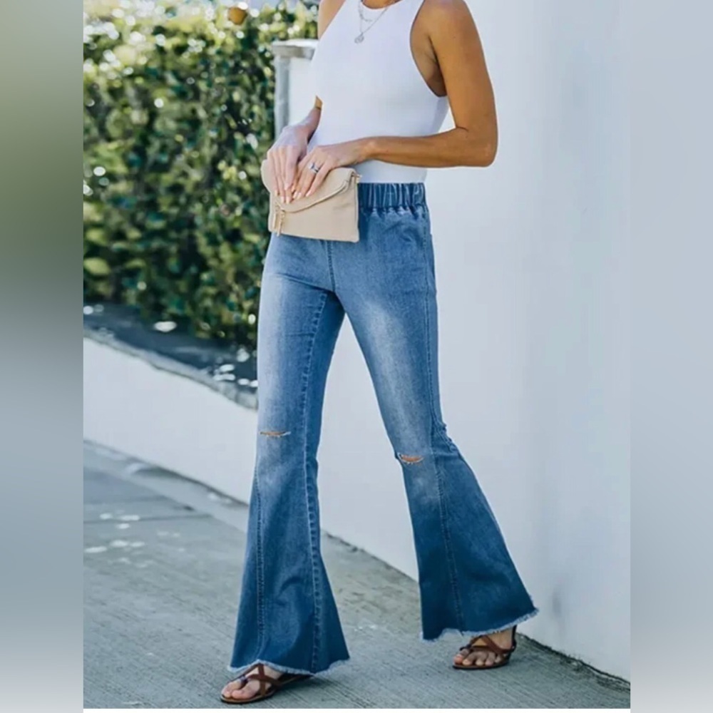 High waisted Distressed flare jeans